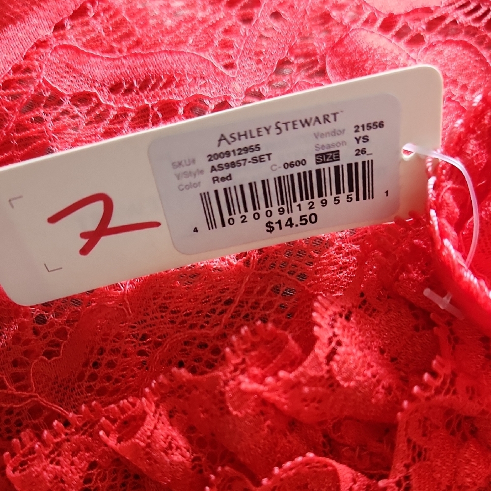Red Lace Women's Intimate - Picture 3 of 3